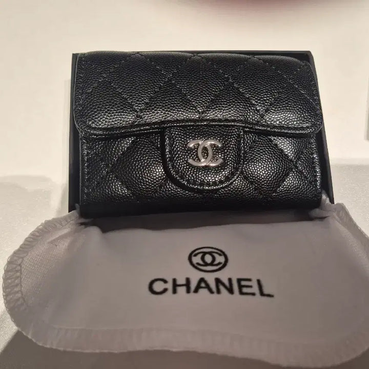 [BUNJANG] Clean Look Caviar Leather Wallet / 클똑 지갑 캐비어 은장 블랙