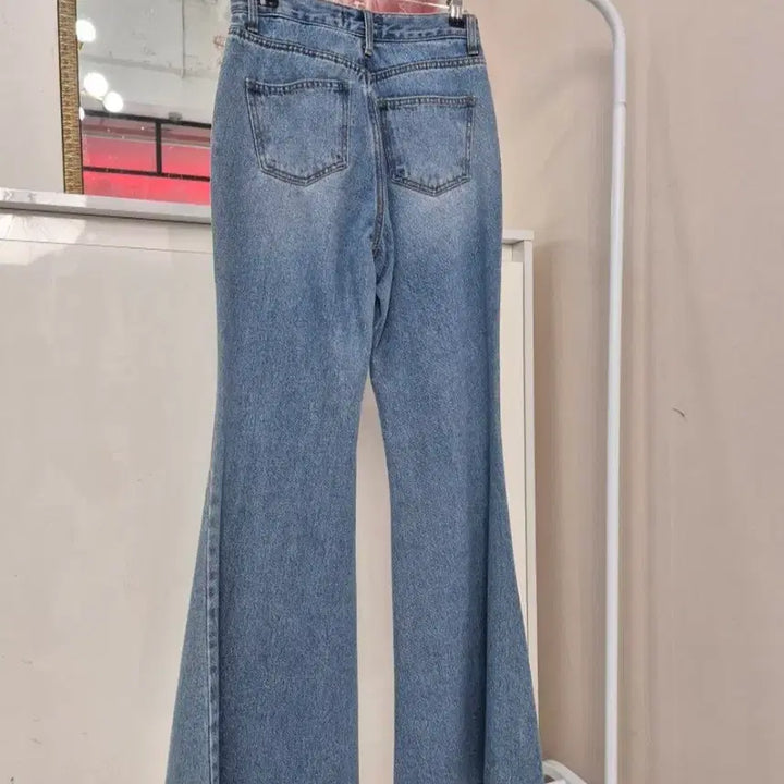 [BUNJANG] High-Waisted Bootcut Jeans / 키큰여자 롱 부츠컷 청바지 하이웨스트 탄탄한 데님 팬츠 108cmㅡ무배