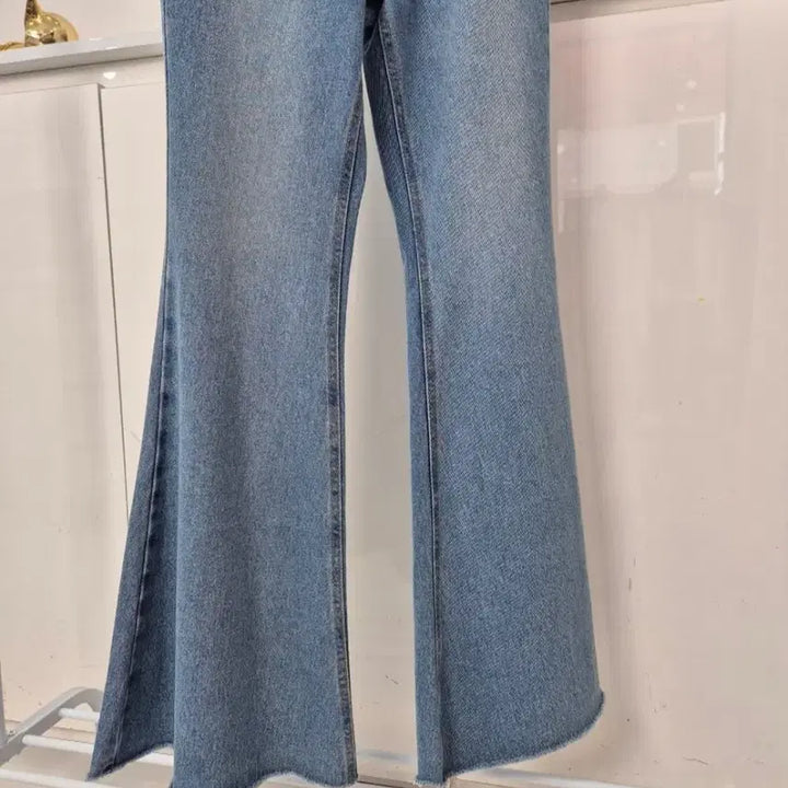 [BUNJANG] High-Waisted Bootcut Jeans / 키큰여자 롱 부츠컷 청바지 하이웨스트 탄탄한 데님 팬츠 108cmㅡ무배