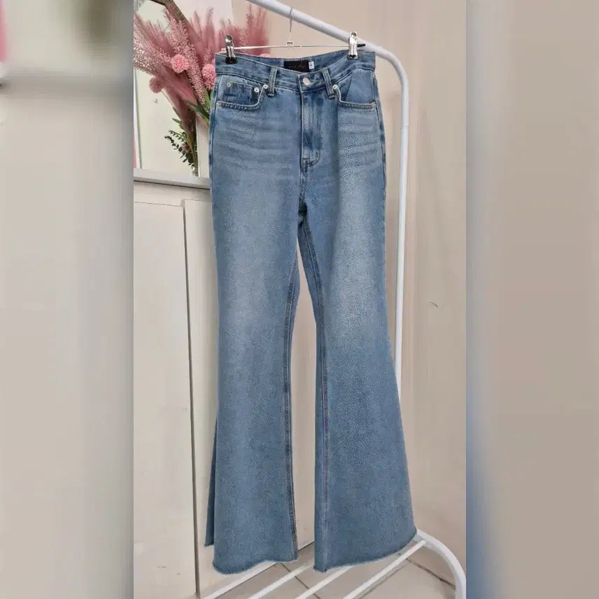 [BUNJANG] High-Waisted Bootcut Jeans / 키큰여자 롱 부츠컷 청바지 하이웨스트 탄탄한 데님 팬츠 108cmㅡ무배