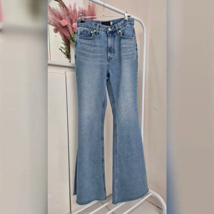 [BUNJANG] High-Waisted Bootcut Jeans / 키큰여자 롱 부츠컷 청바지 하이웨스트 탄탄한 데님 팬츠 108cmㅡ무배