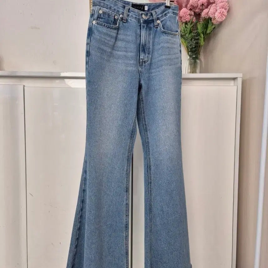 [BUNJANG] High-Waisted Bootcut Jeans / 키큰여자 롱 부츠컷 청바지 하이웨스트 탄탄한 데님 팬츠 108cmㅡ무배