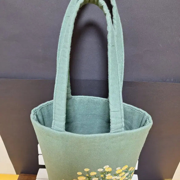 [BUNJANG] Handmade Floral Embroidery Shoulder Bag / 핸드메이드.수공예> 프랑스자수 가방