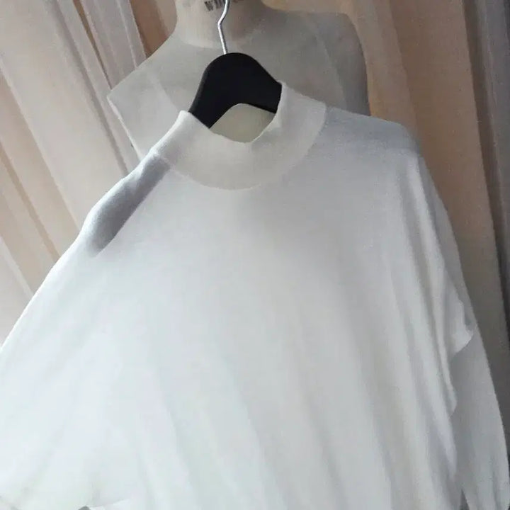 [BUNJANG] Acne Studios High Neck White Knit Long Sleeve T-Shirt / 아크네스튜디오 화이트 하이넥 니트 긴팔 티셔츠 오버핏