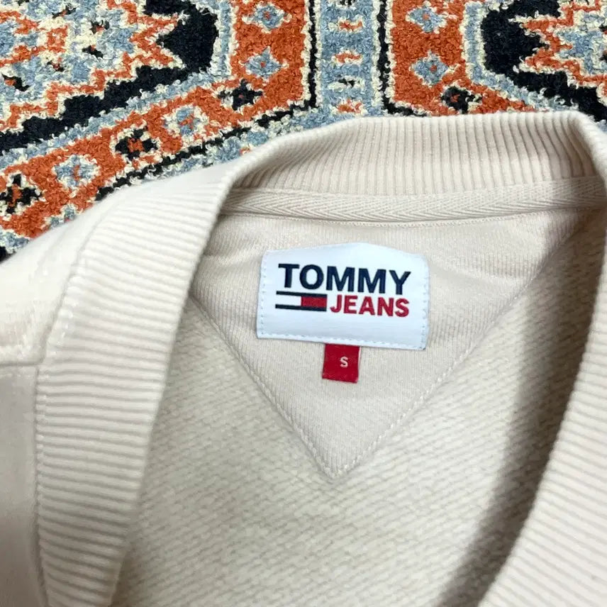 [BUNJANG] Tommy Jeans Beige Ivory Fleece Sweatshirt (Men's S) / 타미진스 베이지 아이보리 기모 맨투맨 남성S