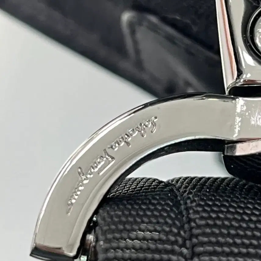 [BUNJANG] Ferragamo Gancini Two-Way Boston Bag / [정품/보증서X] 페라가모 간치니 투웨이 보스턴 백