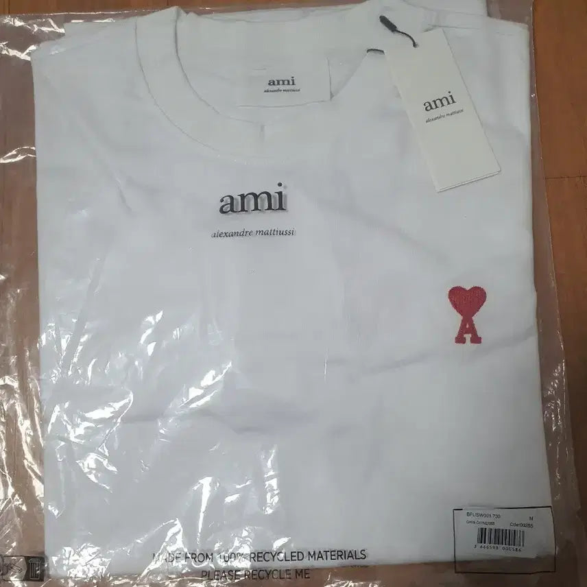 [BUNJANG] Ami Small Heart Logo Long Sleeve T-Shirt White M / 아미 스몰 하트 로고 긴반팔 티셔츠 화이트 M