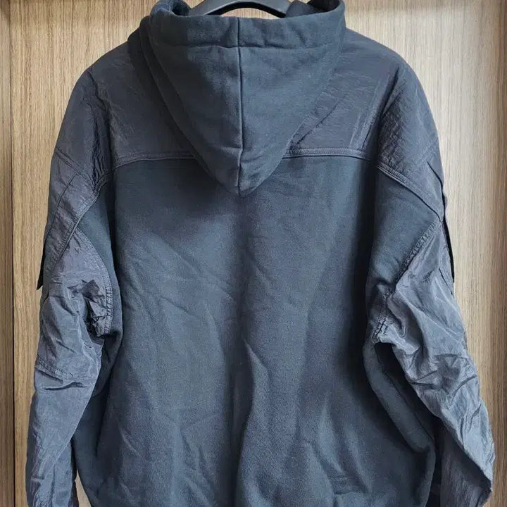 [BUNJANG] Juun.J Black Two-Tone Nylon Hooded T-shirt M / 준지 블랙 투톤 나일론 후드티 M