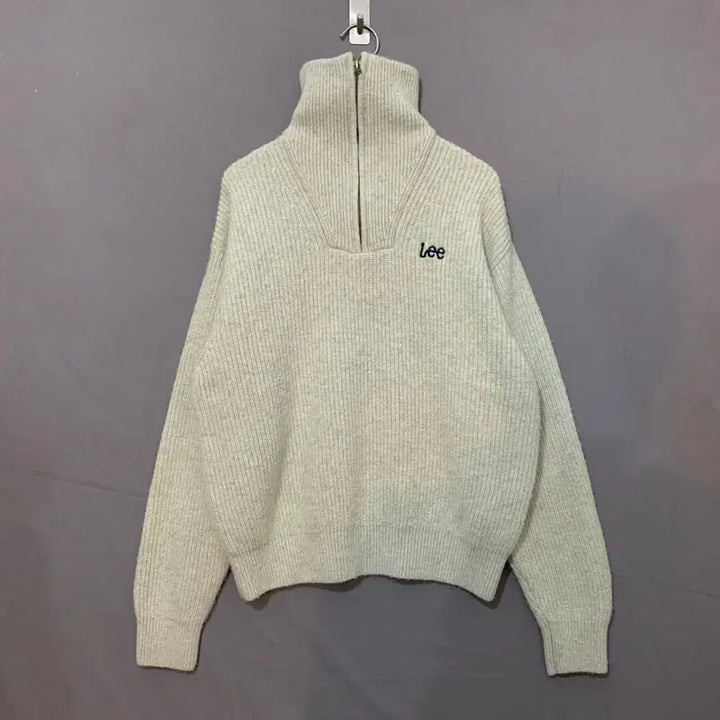 [SOLD OUT] S LEE 리 쿼터 하프 반집업 오트밀 니트