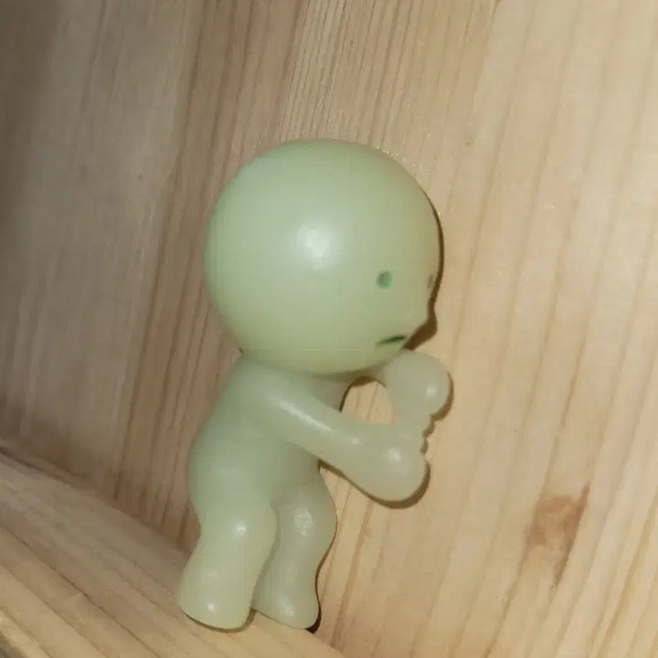 [BUNJANG] Smiski Series 1 Figure / 스미스키 시리즈 1 아무도 모르게! 피규어