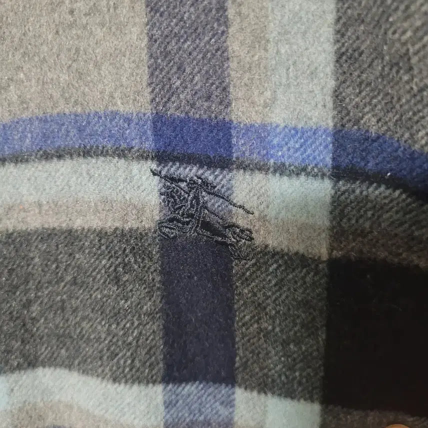 [BUNJANG] Burberry Check Pattern Wool Knit Zip-up Cardigan / 버버리 체크 패턴 울 니트 집업 가디건