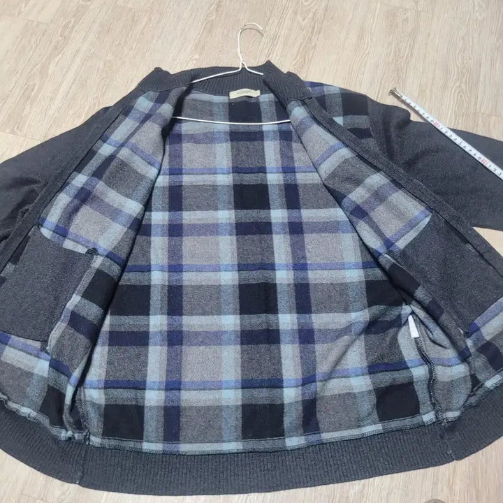 [BUNJANG] Burberry Check Pattern Wool Knit Zip-up Cardigan / 버버리 체크 패턴 울 니트 집업 가디건