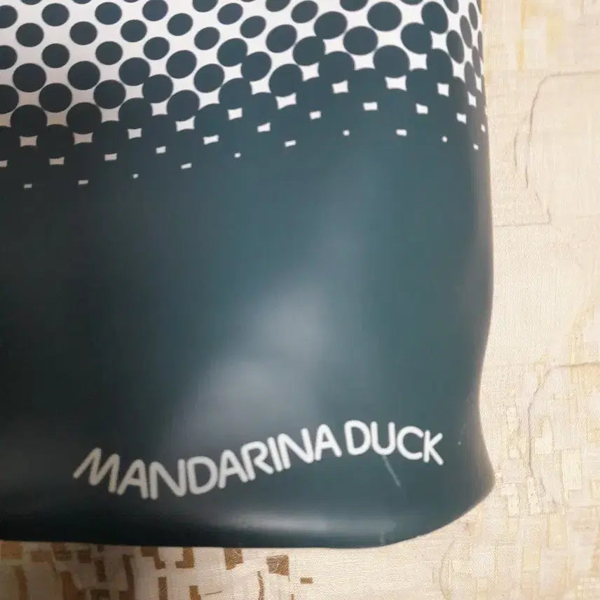[BUNJANG] Mandarin Duck White/Blue Gradient Tote Bag / 만다리나덕 화이트/블루 그라데이션 토트백
