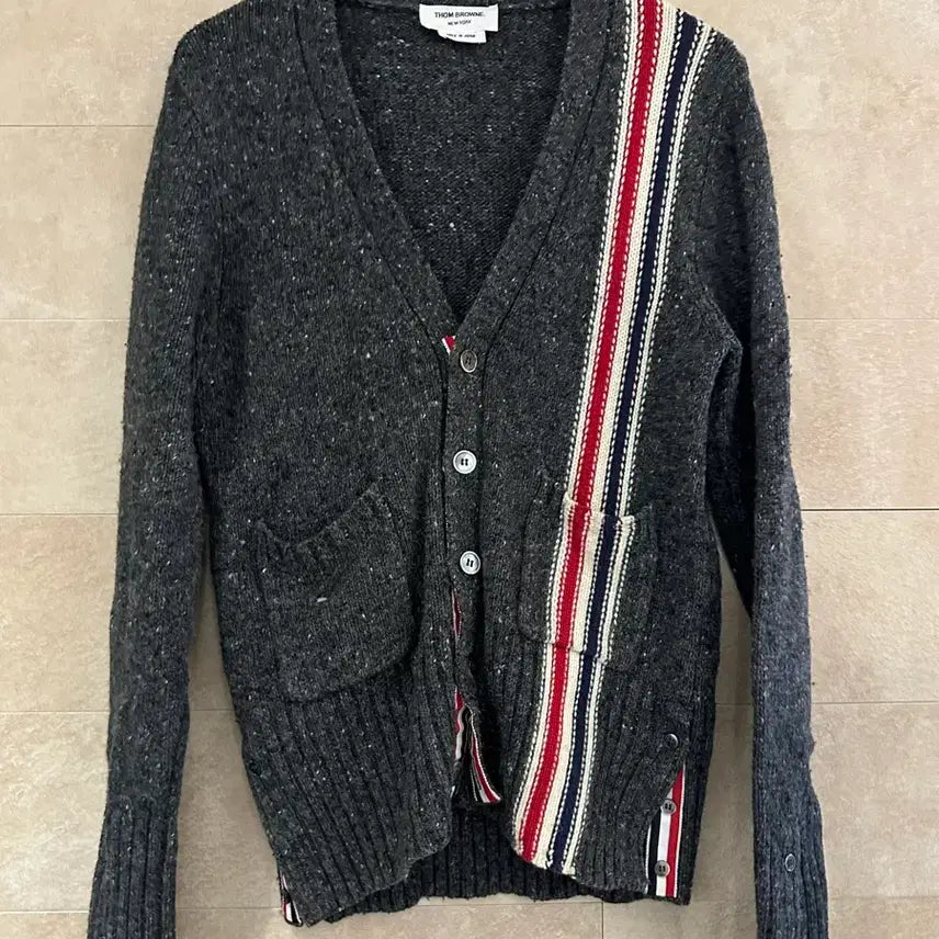 [SOLD OUT] 톰브라운 4-바 스트라이프 울 가디건