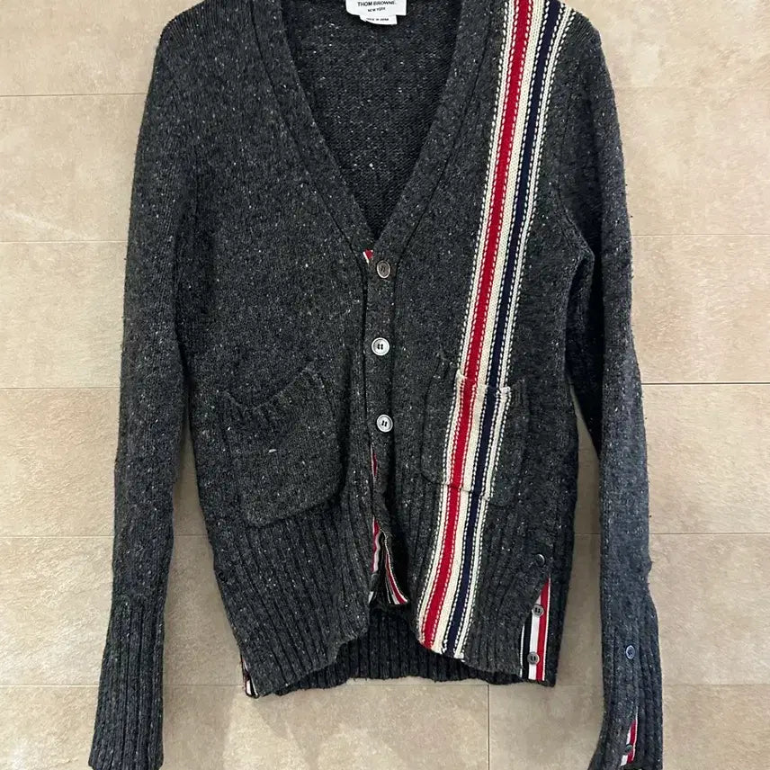 [SOLD OUT] 톰브라운 4-바 스트라이프 울 가디건