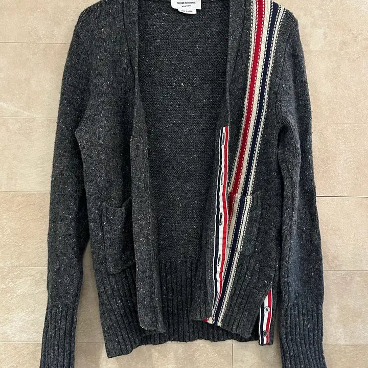 [SOLD OUT] 톰브라운 4-바 스트라이프 울 가디건