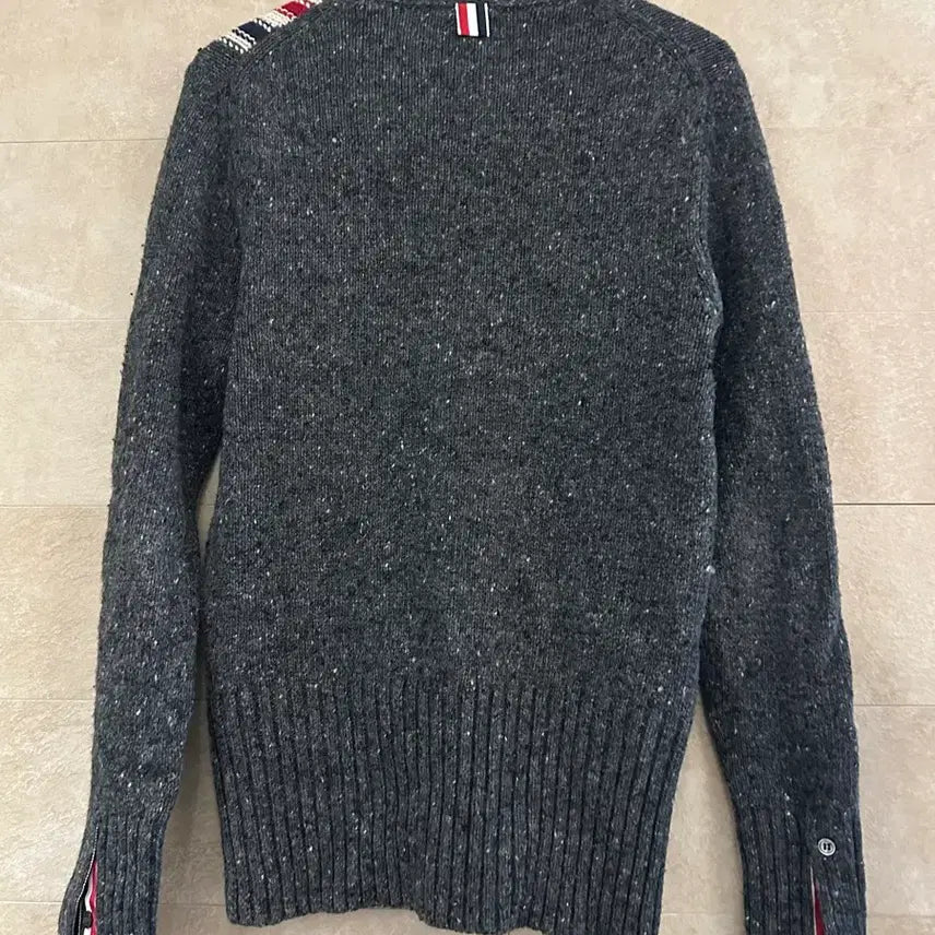 [SOLD OUT] 톰브라운 4-바 스트라이프 울 가디건