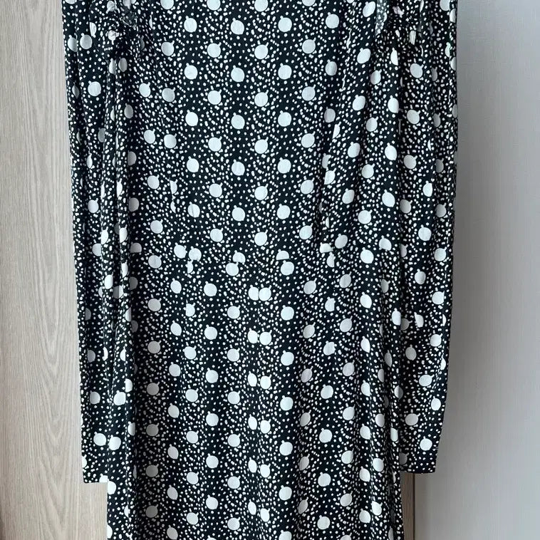 [BUNJANG] Sandro Black Dot Long Sleeve Dress Size 36 / 산드로 블랙 도트 긴팔 원피스 36사이즈