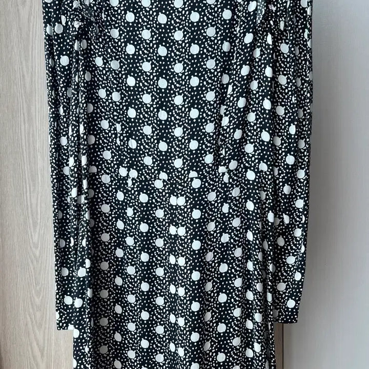 [BUNJANG] Sandro Black Dot Long Sleeve Dress Size 36 / 산드로 블랙 도트 긴팔 원피스 36사이즈