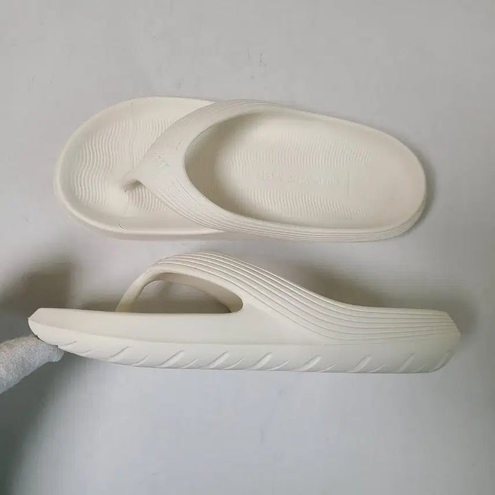 [BUNJANG] Adidas Flip-Flops (255mm) / (무료배송) 255mm 아디다스 쪼리