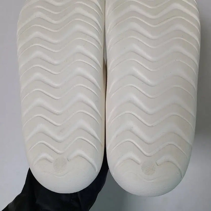 [BUNJANG] Adidas Flip-Flops (255mm) / (무료배송) 255mm 아디다스 쪼리