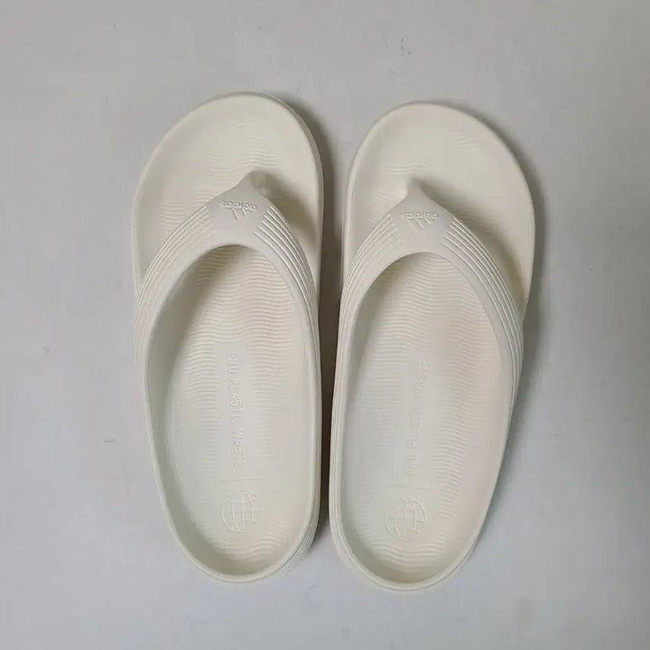 [BUNJANG] Adidas Flip-Flops (255mm) / (무료배송) 255mm 아디다스 쪼리