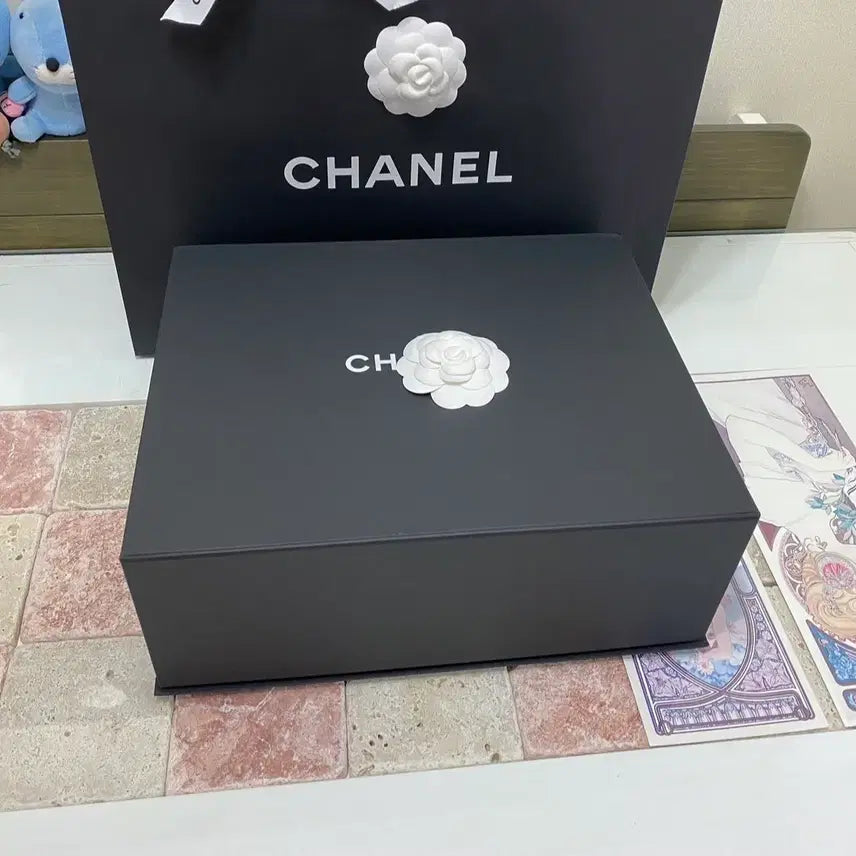 [BUNJANG] Chanel Magnetic Box Set / 샤넬 자석박스(33x26.5x12.5)+속지+까멜리아+쇼핑백
