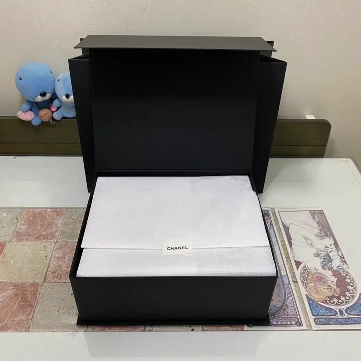 [BUNJANG] Chanel Magnetic Box Set / 샤넬 자석박스(33x26.5x12.5)+속지+까멜리아+쇼핑백