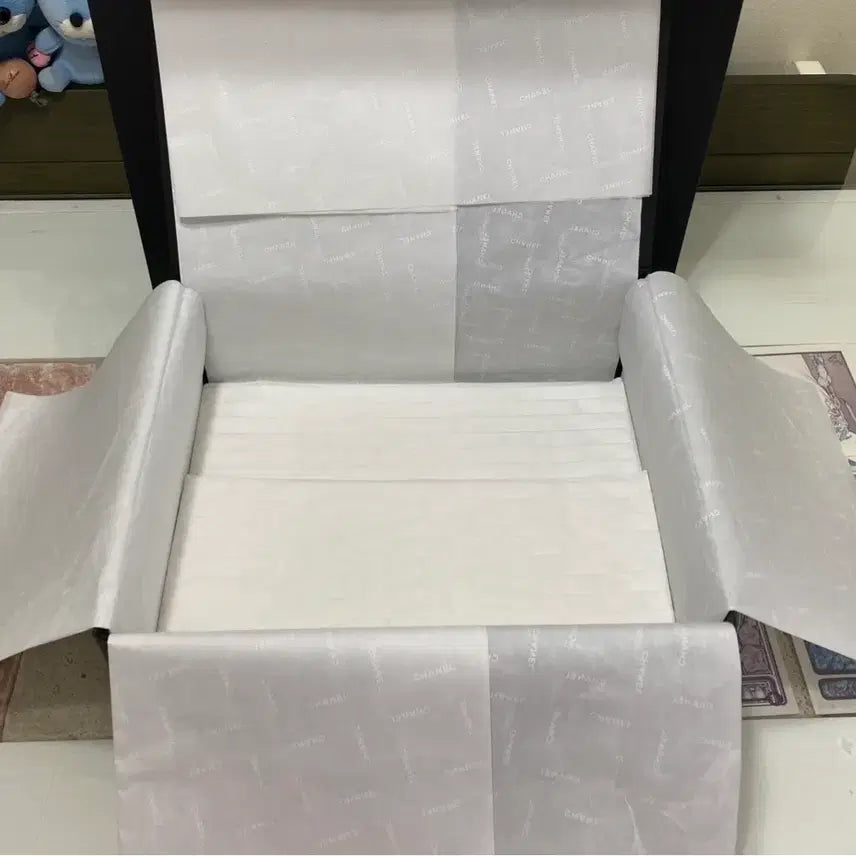 [BUNJANG] Chanel Magnetic Box Set / 샤넬 자석박스(33x26.5x12.5)+속지+까멜리아+쇼핑백