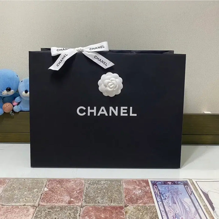[BUNJANG] Chanel Magnetic Box Set / 샤넬 자석박스(33x26.5x12.5)+속지+까멜리아+쇼핑백