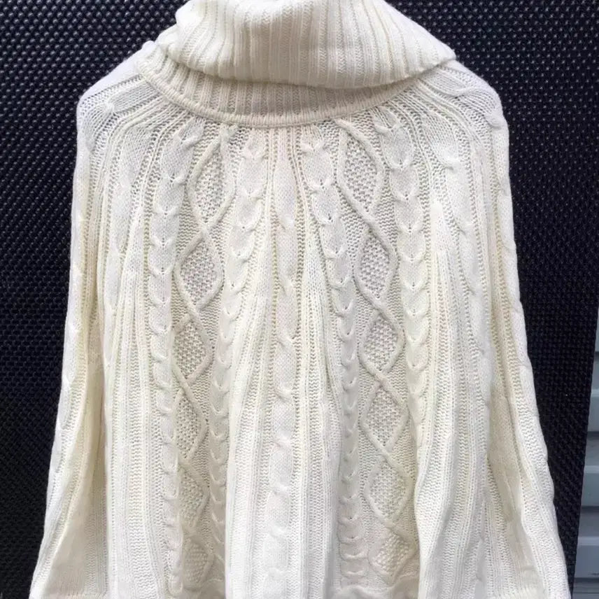 [BUNJANG] Vintage Kimi Ni Todoke Sawako Ivory Cape / 빈티지 너에게 닿기를 너닿 사와코 아이보리 케이프