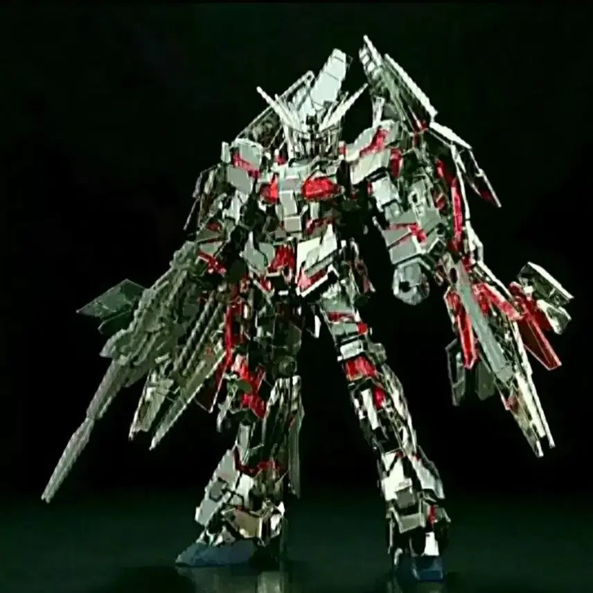 [BUNJANG] Bandai Unicorn Gundam Phenex Destroy Mode Gold Silver Limited Edition Model Kit / 반다이 HG 유니콘 건담 페넥스 디스트로이 모드 골드 실버 한정 프라모델