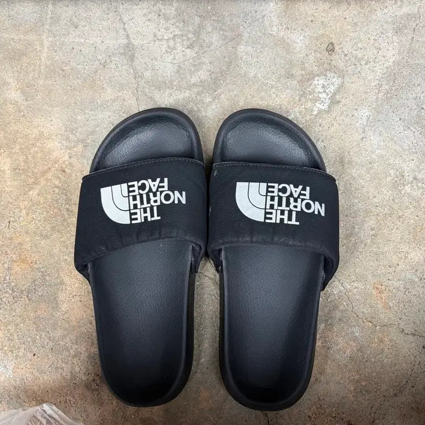 [SOLD OUT] 230 노스페이스 슬리퍼