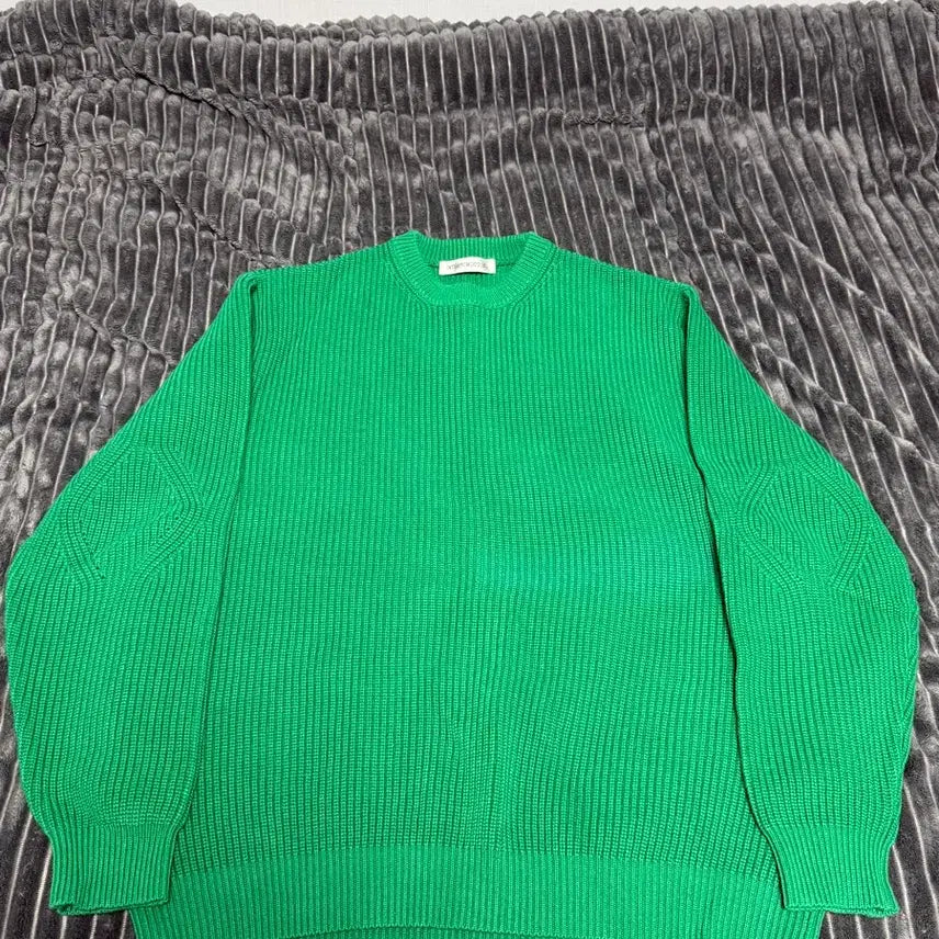 [BUNJANG] Intempo Mood Hacci Elbow Volume Pullover - Green Earth / 인템포무드 하찌 엘보 볼륨 풀오버_그린어스