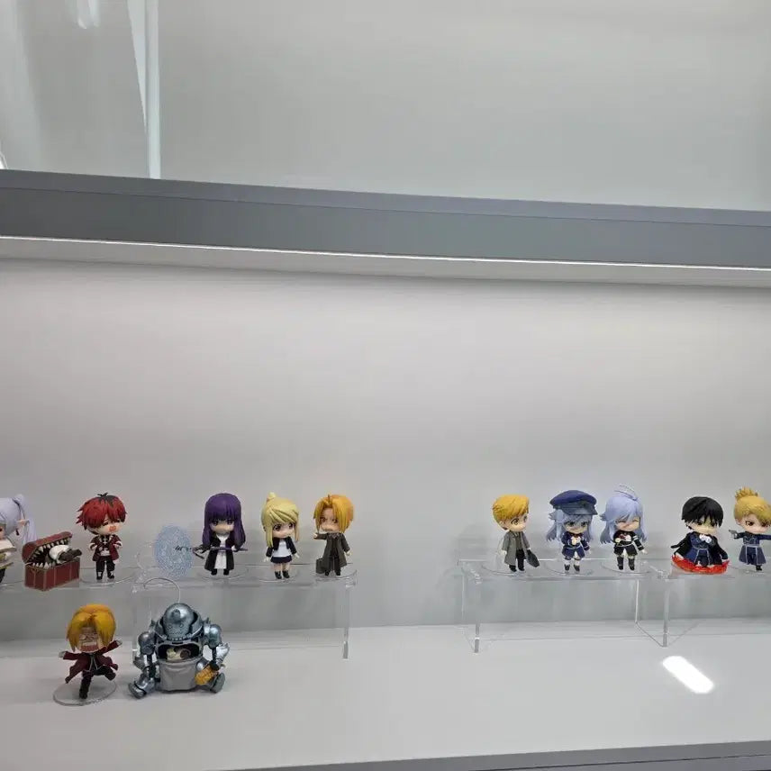 [BUNJANG] M Block Acrylic Nendoroid Display Shelf / 엠블럭 아크릴 넨도로이드 전용 주문제작 상품