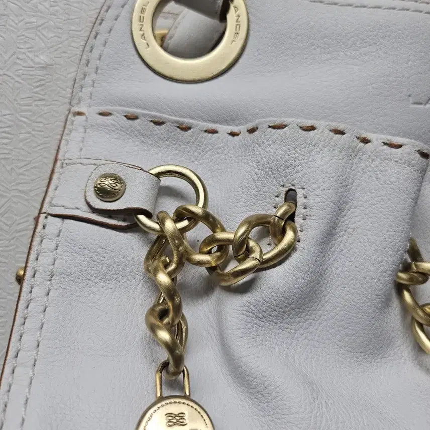 [SOLD OUT] LANCEL 란셀 프랑스 명품 화이트 가죽 토드백