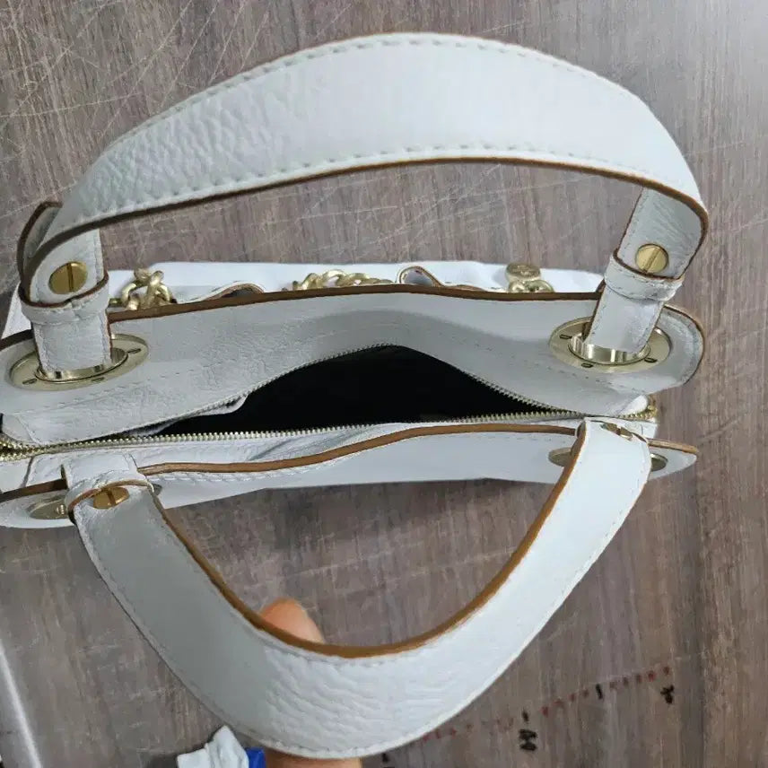[SOLD OUT] LANCEL 란셀 프랑스 명품 화이트 가죽 토드백