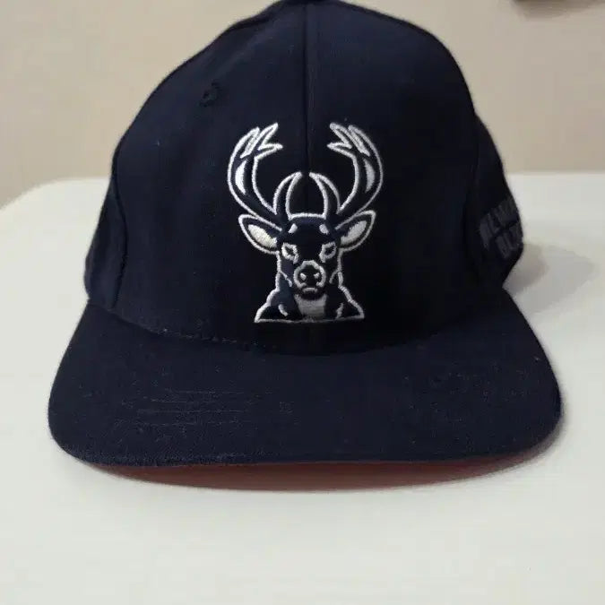[BUNJANG] Milwaukee Bucks Navy Ball Cap / 밀워키 벅스 농구팀 볼캡 모자 네이비