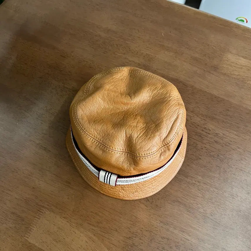 [BUNJANG] Burberry Leather Bucket Hat (M) / 버버리 레더 버킷햇 M