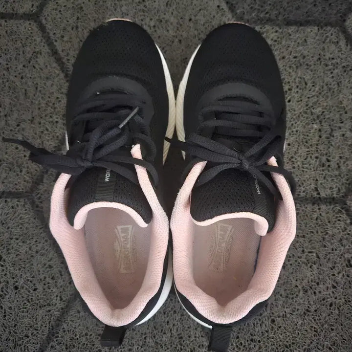 [BUNJANG] World Cup Runner Cushioning Sneakers / 월드컵 운동화 러너쿠셔닝 250 블랙핑크 무료배송