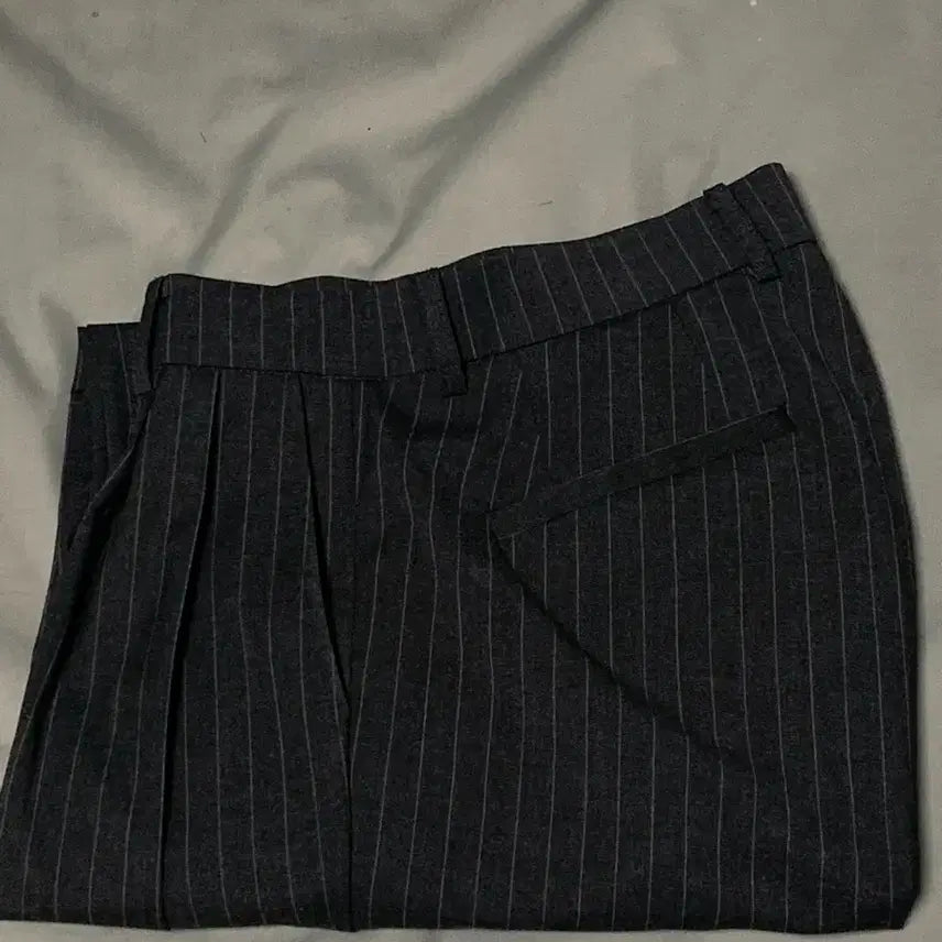 [BUNJANG] Workon Body Off Stripe Wide Slacks / 워크온바디오프 스트라이프 와이드 슬랙스