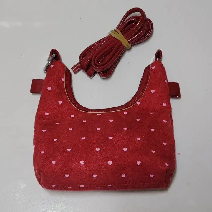 [BUNJANG] Hello Kitty Dot Mini Bag / 태닝 헬로키티 도트 미니백 (미니파우치) 레드