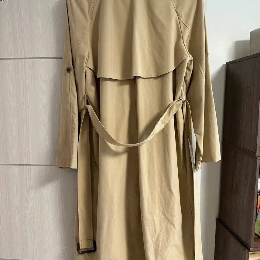 [BUNJANG] Visit in New York Beige Trench Coat / 비지트인뉴욕 베이지 트렌치 코트