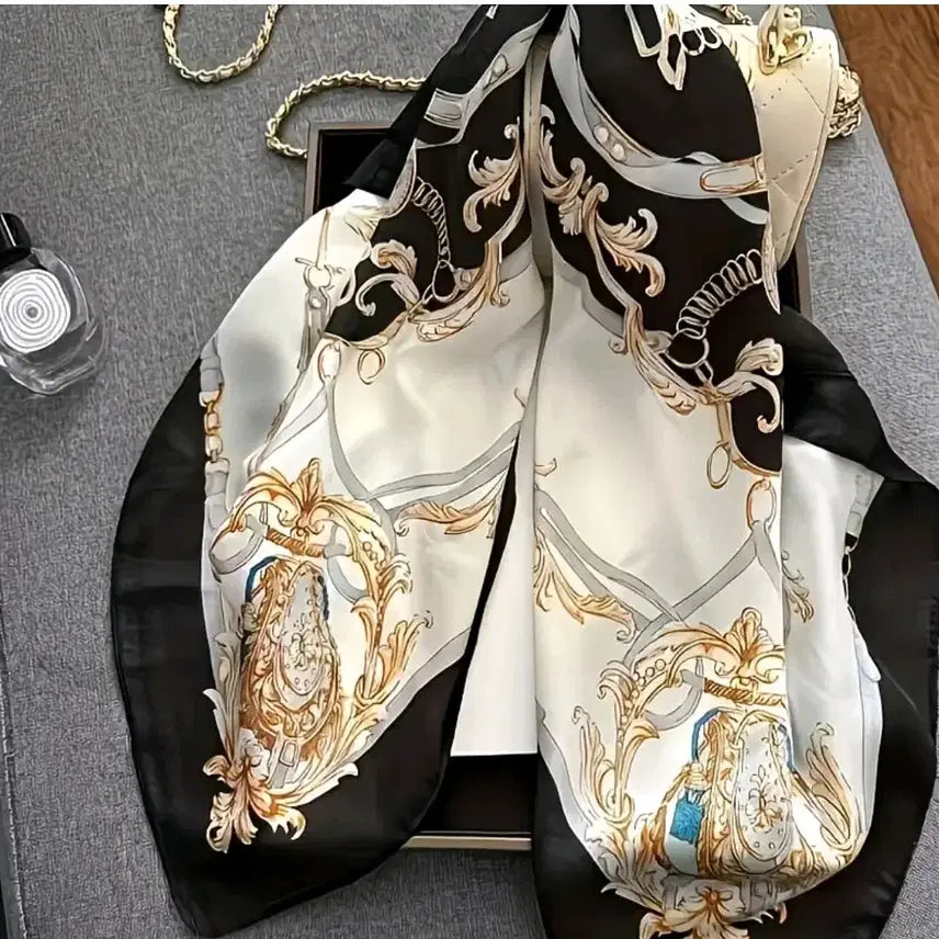 [BUNJANG] Silk Scarf Black and White Pattern / 실크 스카프 블랙/화이트 패턴 스카프