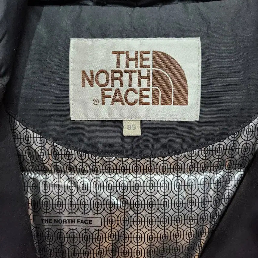 [BUNJANG] The North Face Hooded Long Padded Jacket Black / 노스페이스 후드 롱 패딩 블랙.  /4