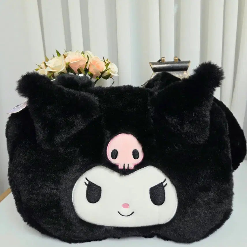 [BUNJANG] Sanrio Cinnamoroll &amp; Kuromi Face Fur Shoulder Bag / 산리오 시나모롤,쿠로미 얼굴 털 가방 숄더백 새상품