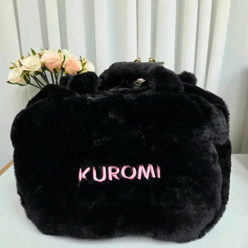 [BUNJANG] Sanrio Cinnamoroll &amp; Kuromi Face Fur Shoulder Bag / 산리오 시나모롤,쿠로미 얼굴 털 가방 숄더백 새상품