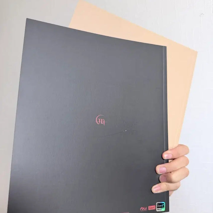 [BUNJANG] Mamamoo Moonbyul On-tact In-Out Photobook / 마마무 문별 온택트 인아웃 포토북