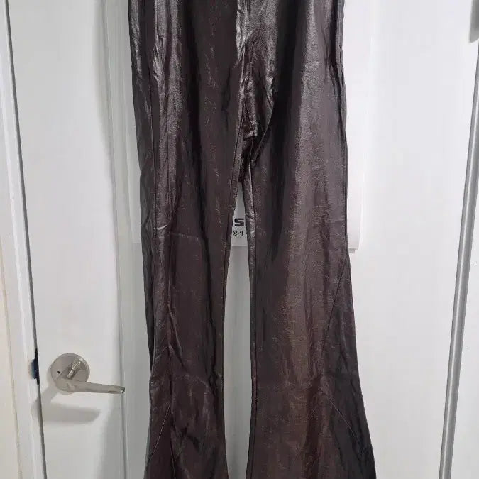 [BUNJANG] Brown Faux Leather Bootcut Pants / 브라운 인조가죽 부츠컷 바지