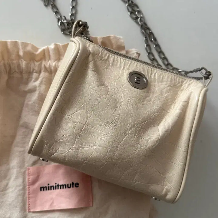[BUNJANG] Minitmute Brett Mini Ivory Bag / 미닛뮤트 브렛 미니 아이보리(더스트백포함)